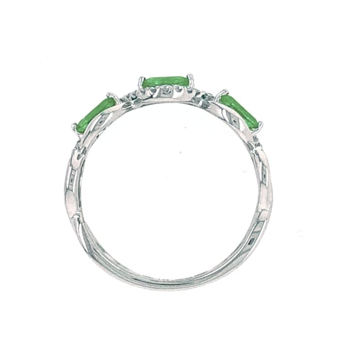 Emerald ring side