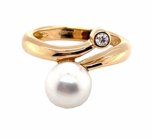 diamond and pearl ring