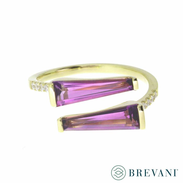 Amethyst ring front with diamonds