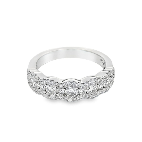 .95 cttw. Diamond Band