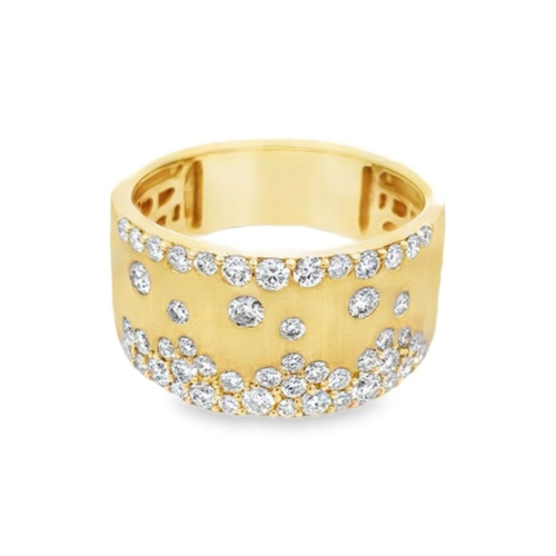 .85 cttw. Diamond Ring